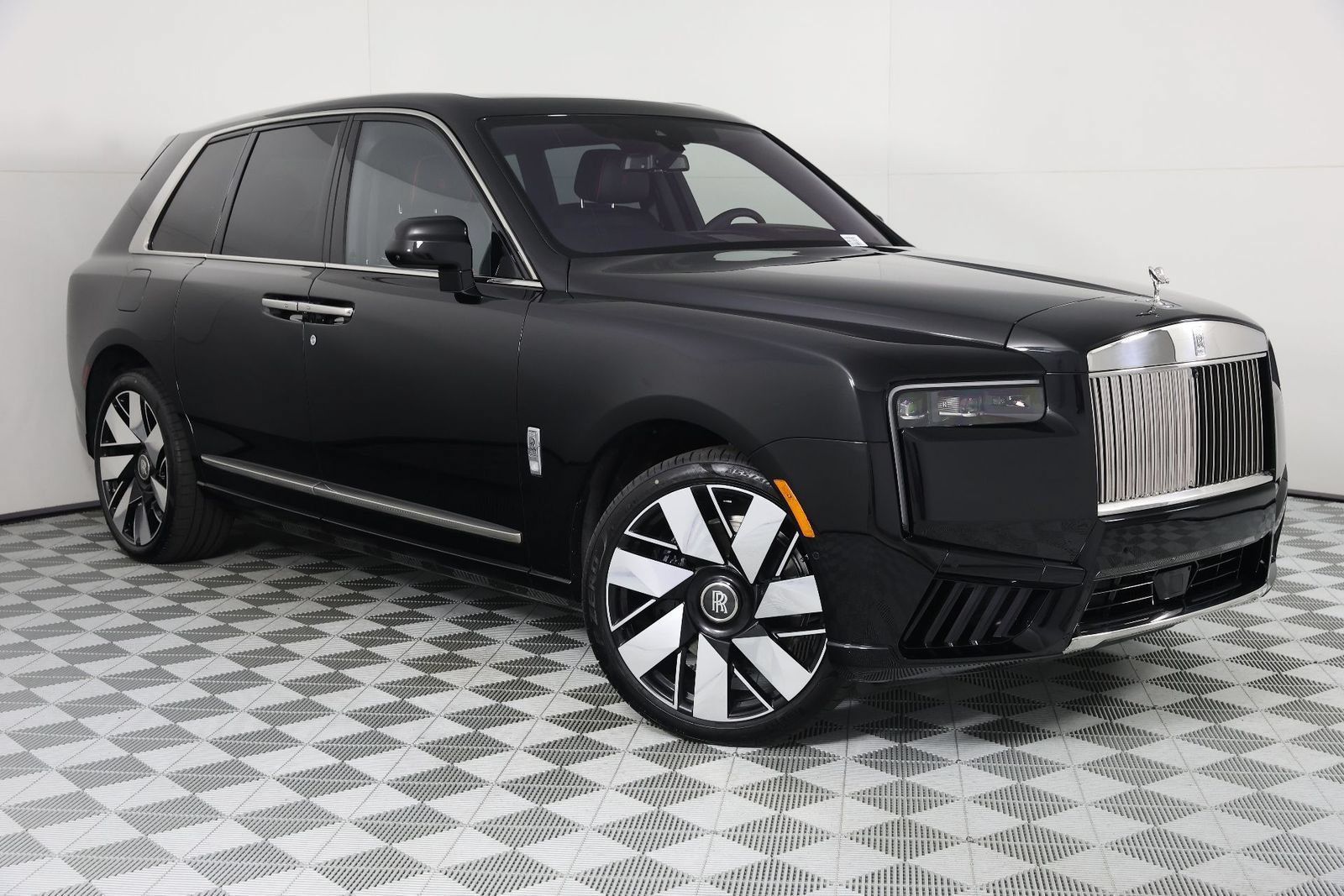 New 2026 Rolls-Royce Cullinan AWD/4WD image 9