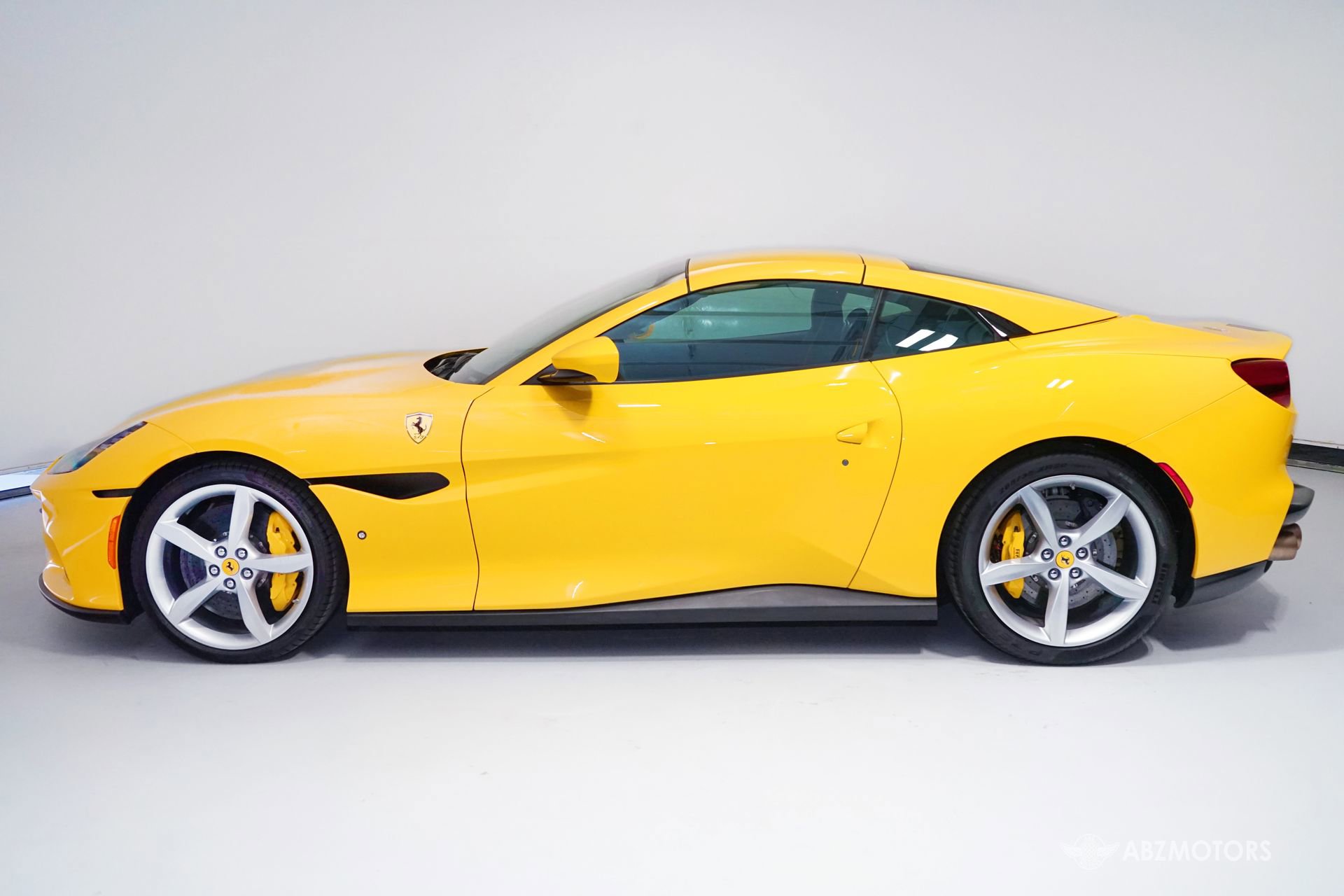 Used 2023 Ferrari Portofino M RWD image 5