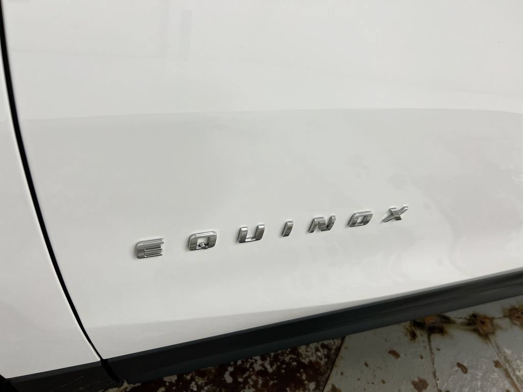 Used 2023 Chevrolet Equinox LS AWD/4WD image 25