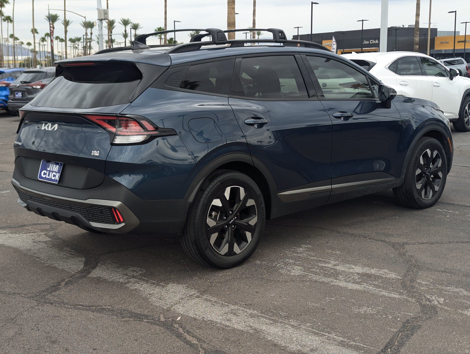 Used 2023 Kia Sportage X-Line AWD/4WD image 2