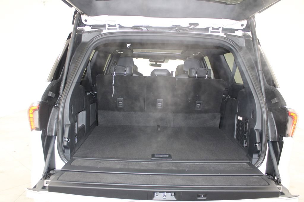 New 2025 Lincoln Navigator L Reserve w/ Jet Appearance Package image 15