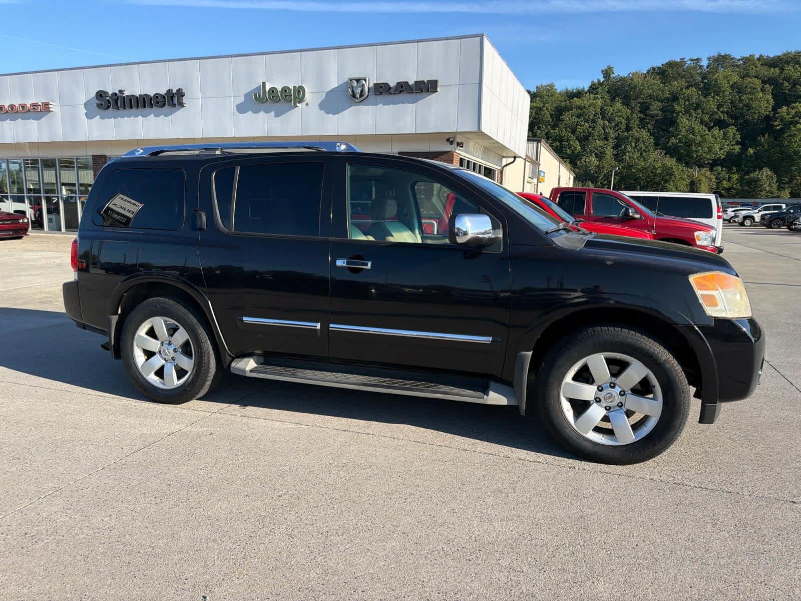 Used 2012 Nissan Armada SL AWD/4WD image 2