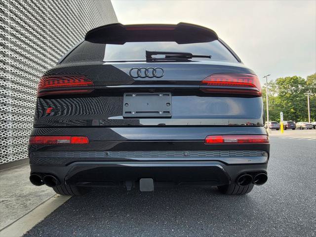 Used 2023 Audi SQ7 Prestige w/ Sport Package AWD/4WD image 6