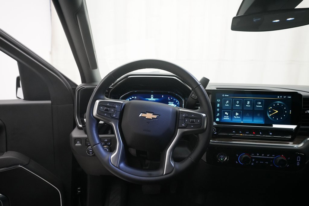 Used 2023 Chevrolet Silverado 1500 LT image 4