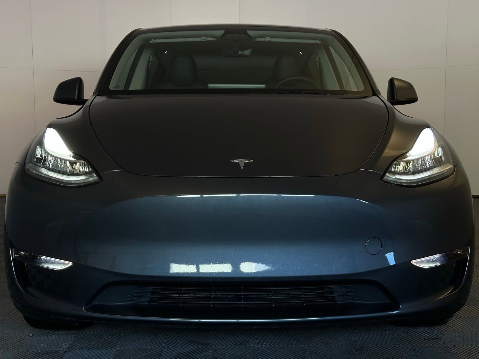 Used 2023 Tesla Model Y Long Range image 22