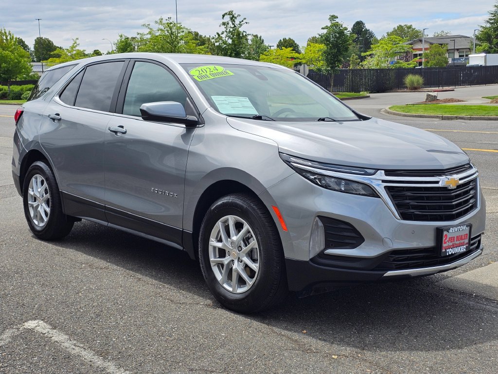 Used 2024 Chevrolet Equinox LT AWD/4WD image 3
