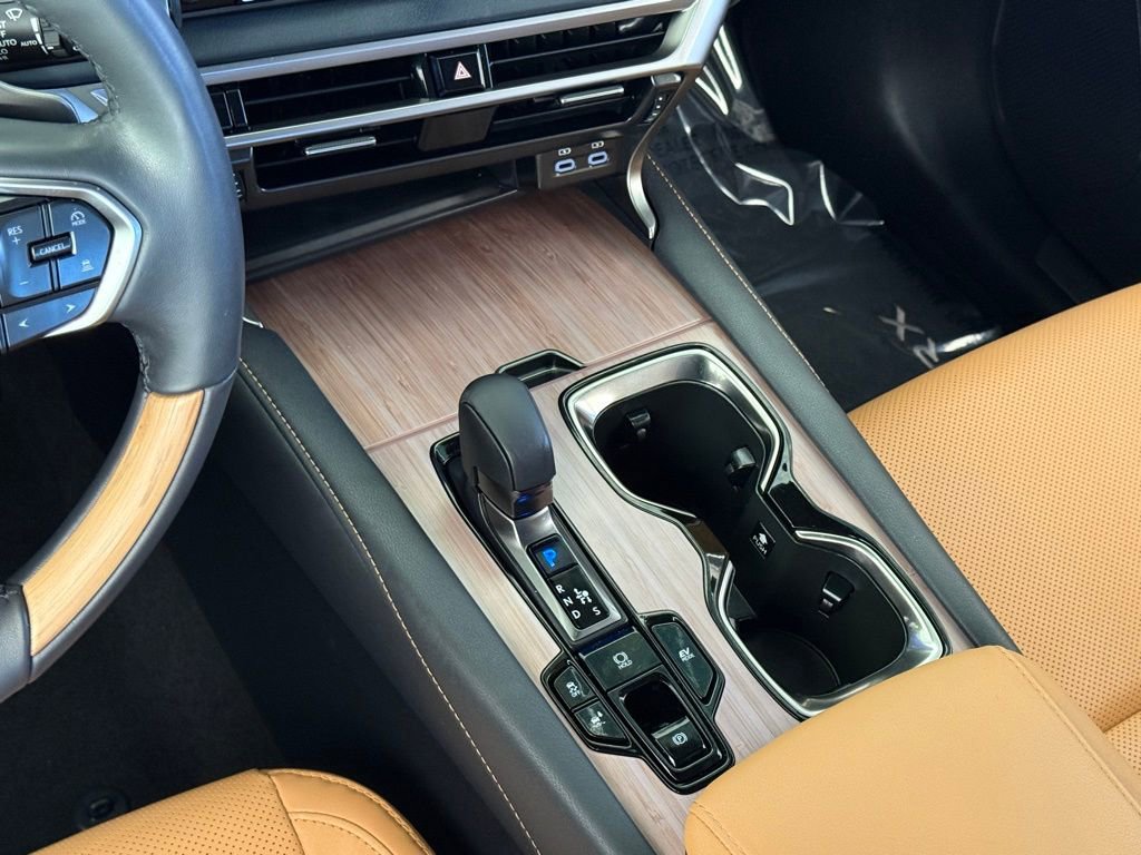 Certified 2024 Lexus RX 350h w/ Convenience Package image 23