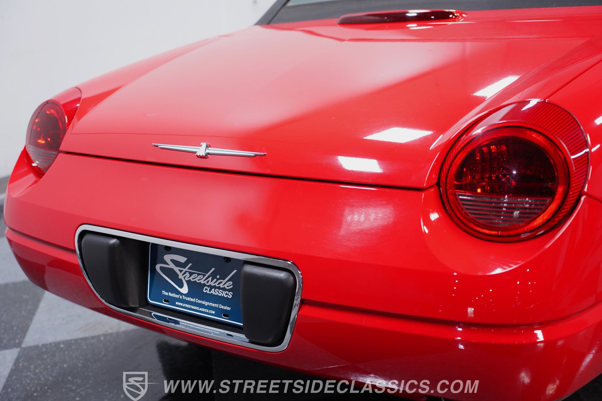 Used 2003 Ford Thunderbird RWD image 21