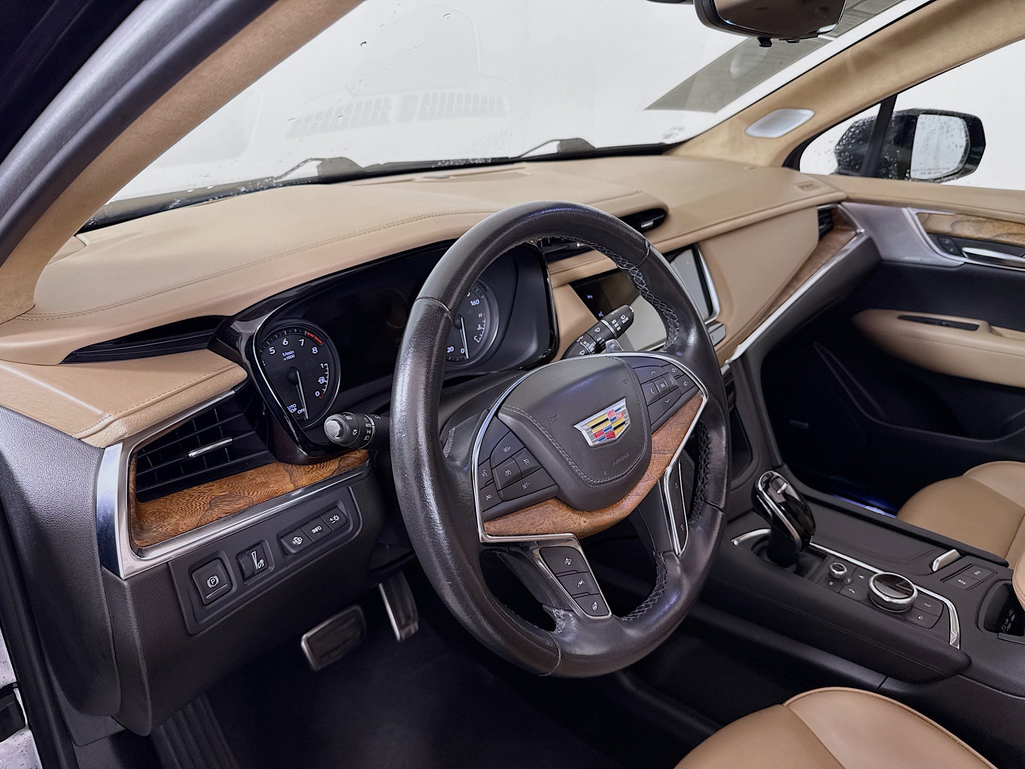 Used 2021 Cadillac XT5 Sportv w/ Platinum Package AWD/4WD image 9