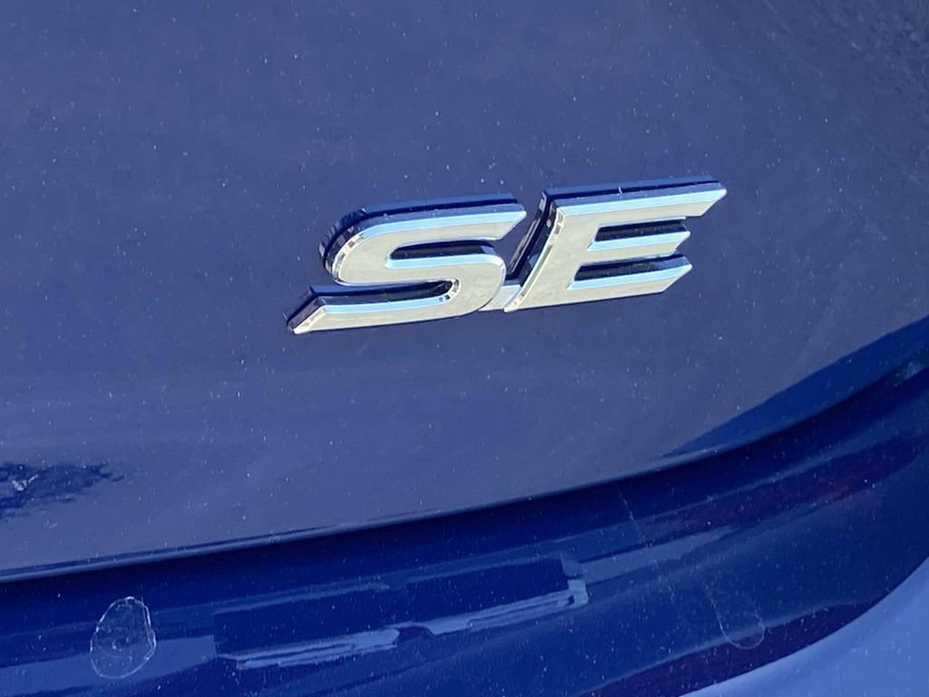 New 2026 Toyota Camry SE FWD image 11