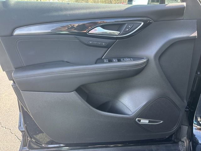 Used 2025 Buick Envision Preferred image 25