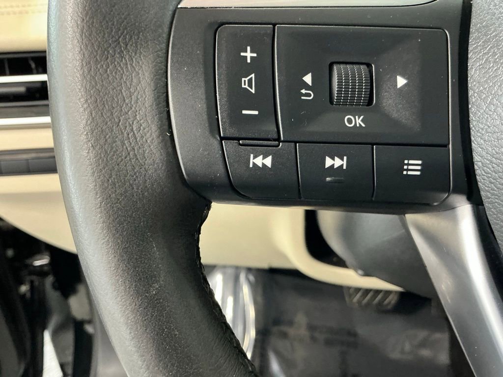 Used 2025 INFINITI QX60 Pure image 32