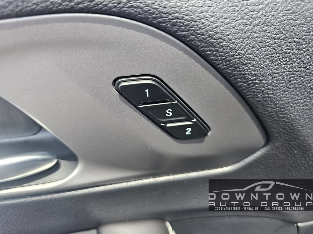New 2027 Chrysler Pacifica Limited AWD/4WD image 21