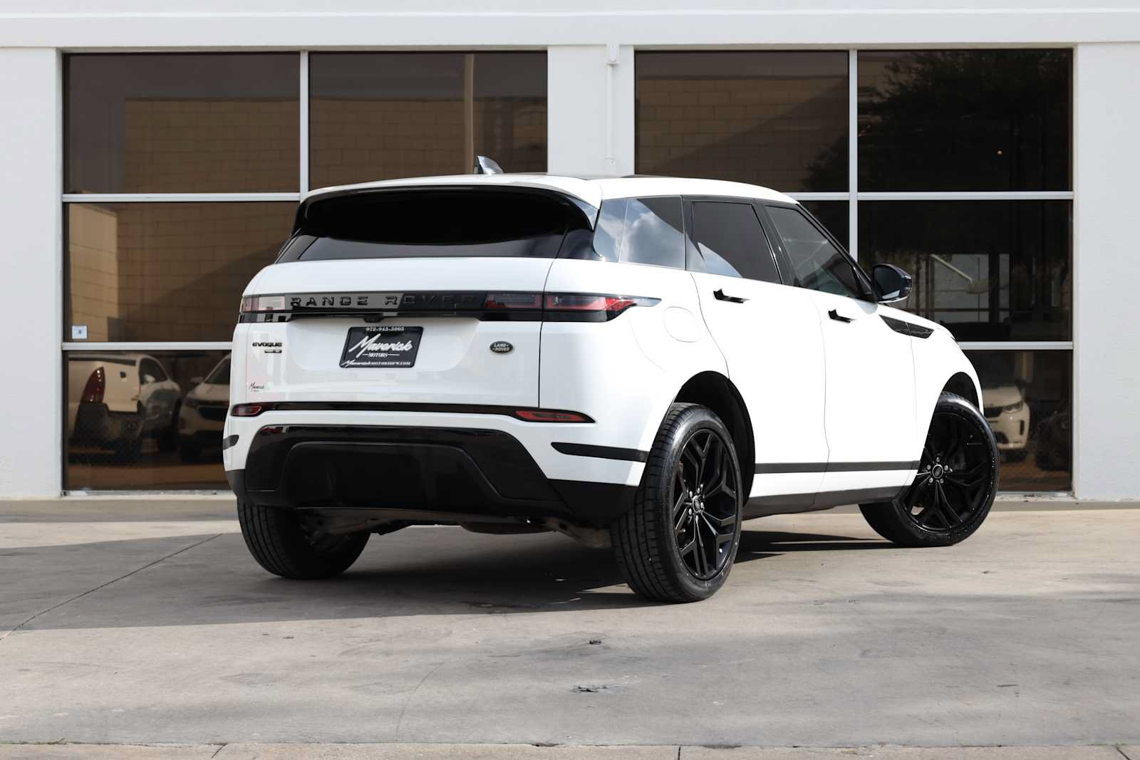 Used 2020 Land Rover Range Rover Evoque SE AWD/4WD image 8
