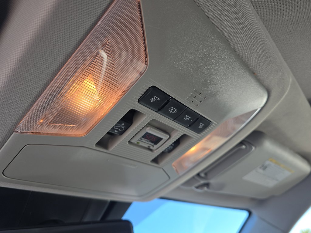 Used 2019 Toyota RAV4 Limited image 24