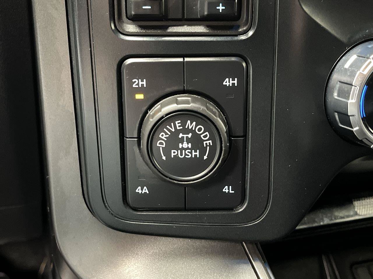 Certified 2025 Ford F150 Lariat w/ Equipment Group 502A High AWD/4WD image 18