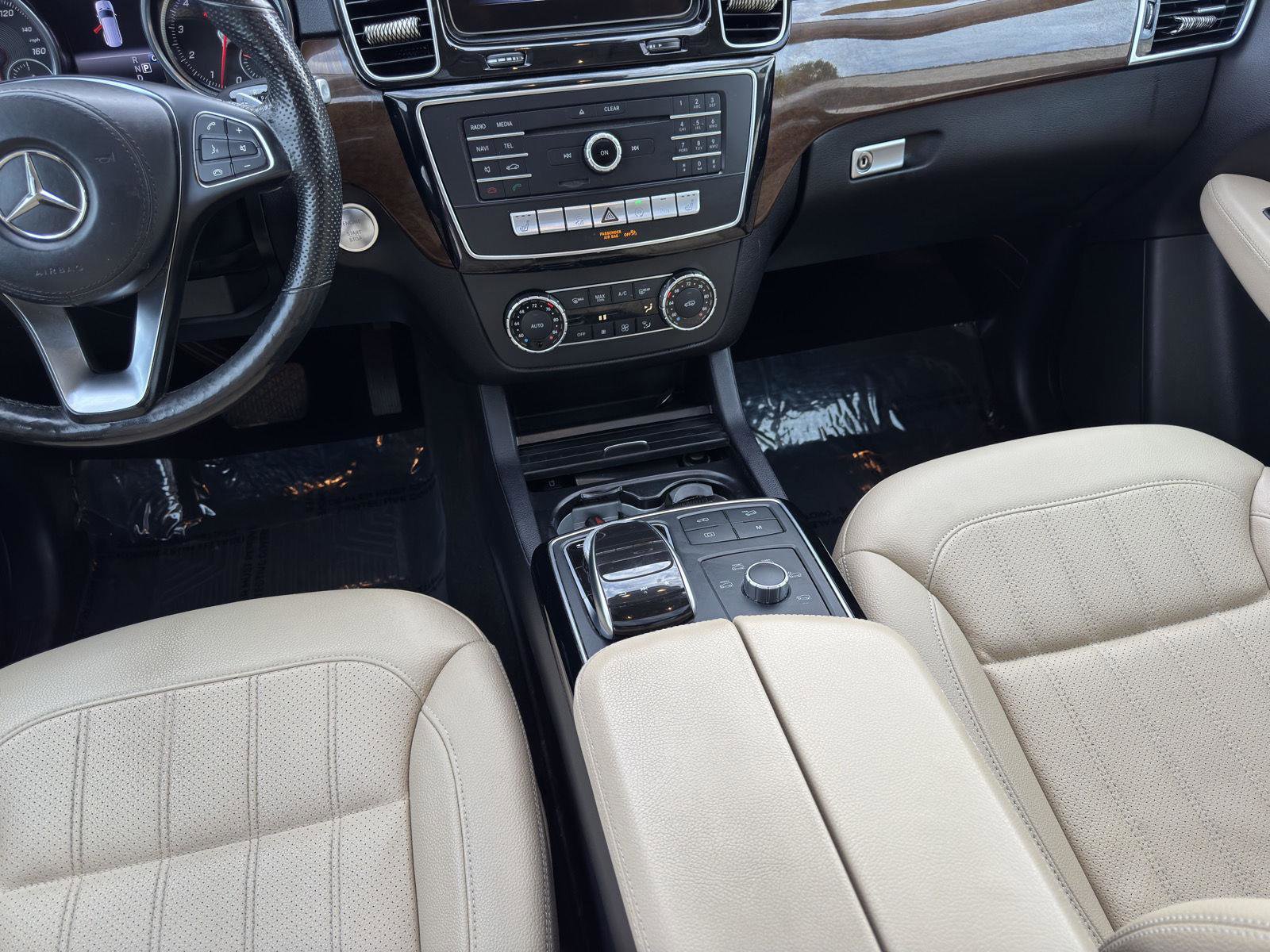 Used 2019 Mercedes-Benz GLS 450 4MATIC w/ Premium 1 Package image 32