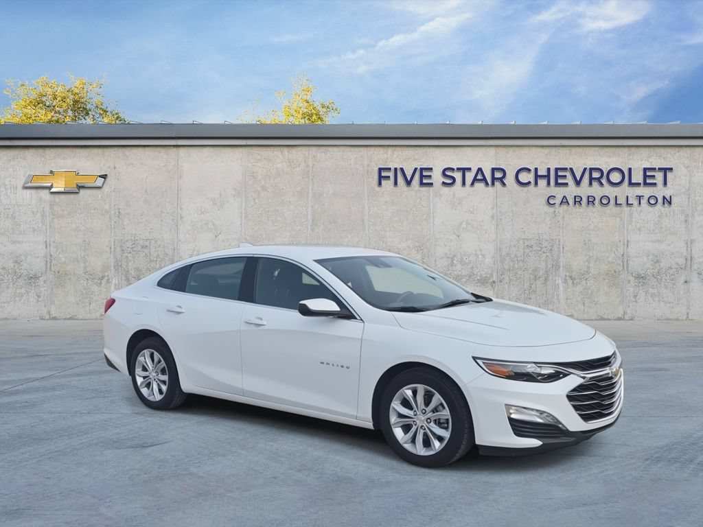 Used 2025 Chevrolet Malibu LT FWD image 2