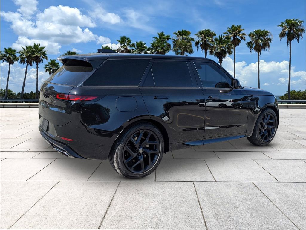 Used 2024 Land Rover Range Rover Sport Dynamic SE image 9