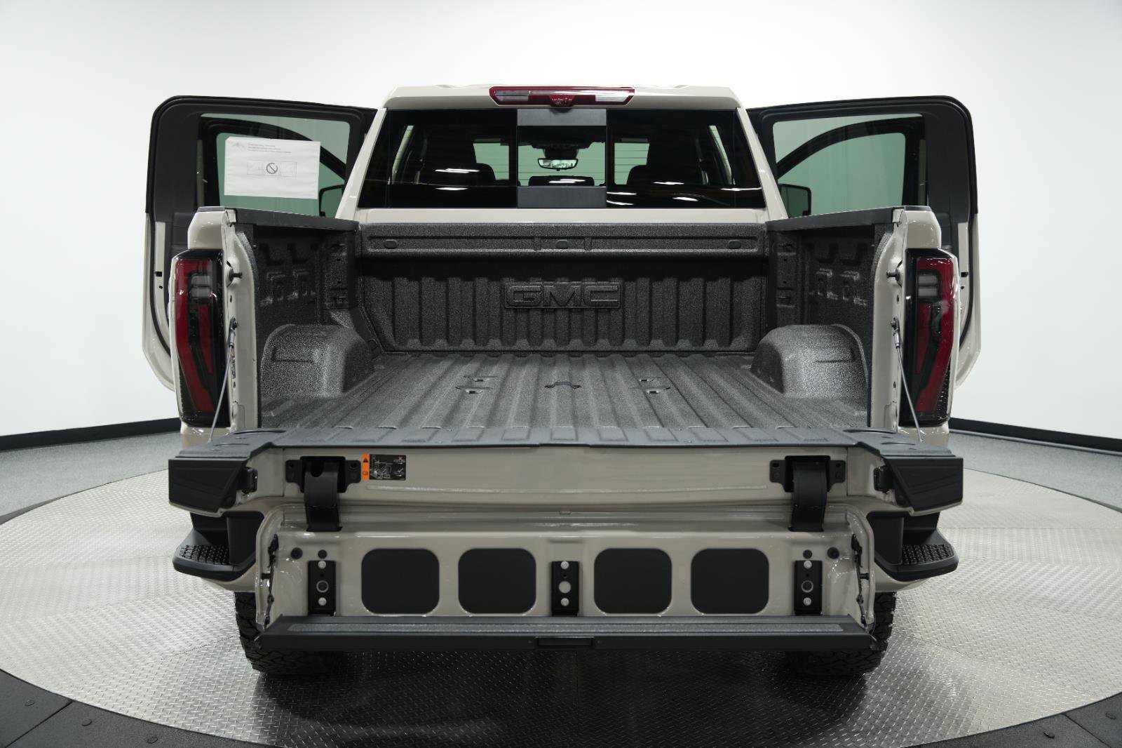 New 2026 GMC Sierra 2500 AT4 w/ AT4 Premium Plus Package image 15