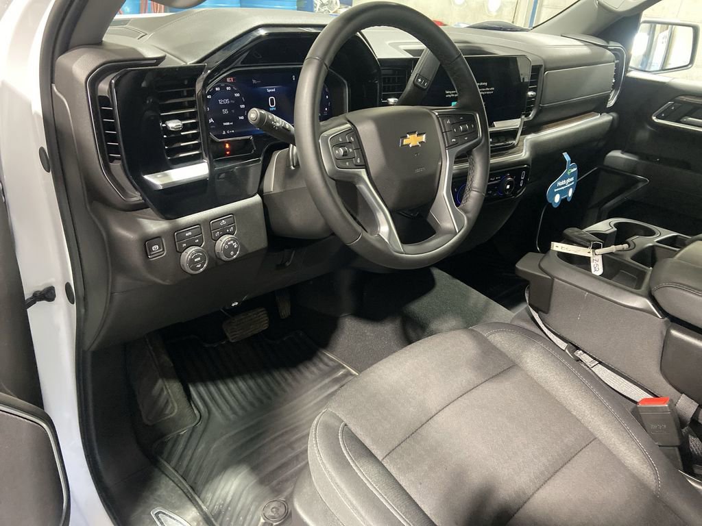 Certified 2026 Chevrolet Silverado 1500 LT AWD/4WD image 10
