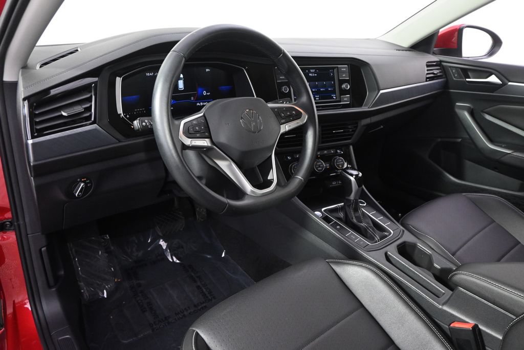 Used 2023 Volkswagen Jetta SE w/ Panoramic Sunroof Package FWD image 11