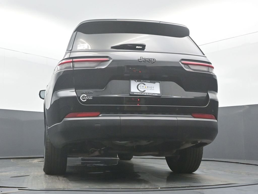 Used 2024 Jeep Grand Cherokee L Laredo AWD/4WD image 52