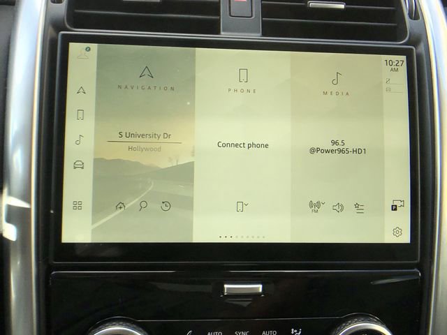 Used 2024 Land Rover Discovery S image 8