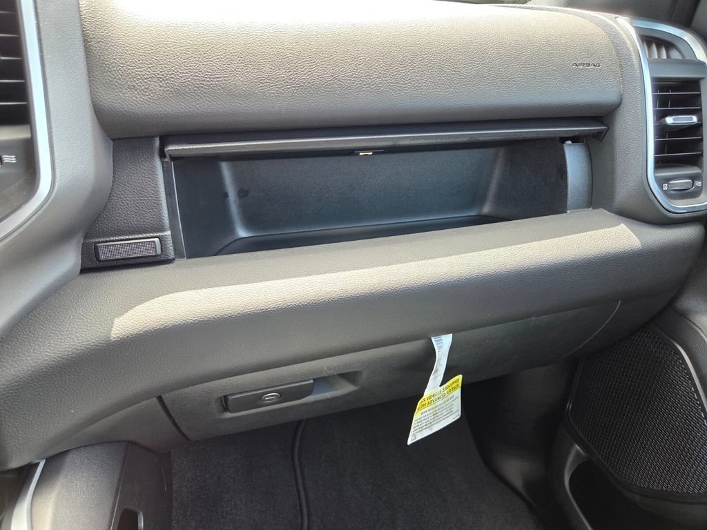 Used 2025 RAM 1500 Big Horn AWD/4WD image 37