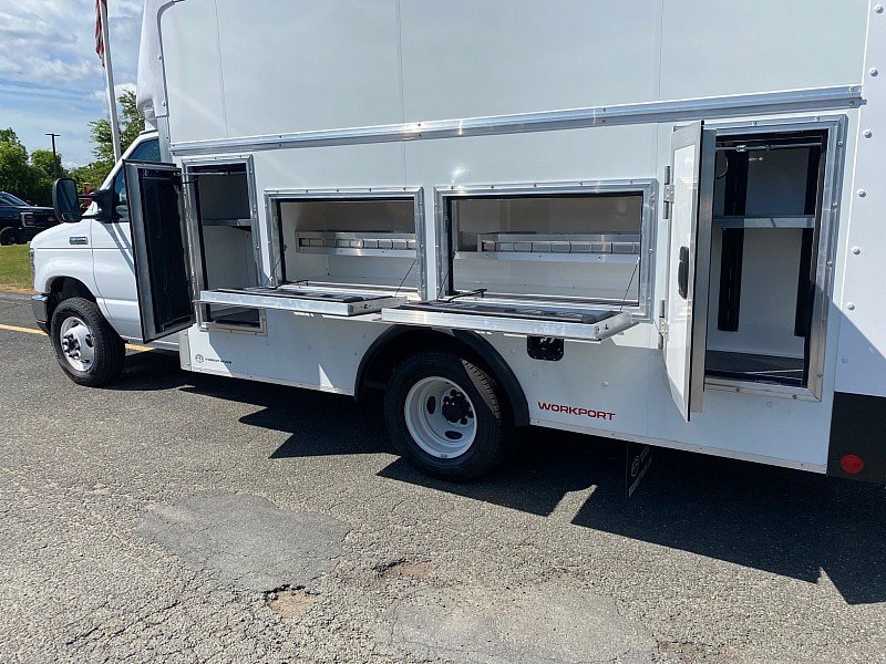 New 2026 Ford E-350 and Econoline 350 Super Duty w/ Power Equipment Group RWD image 11