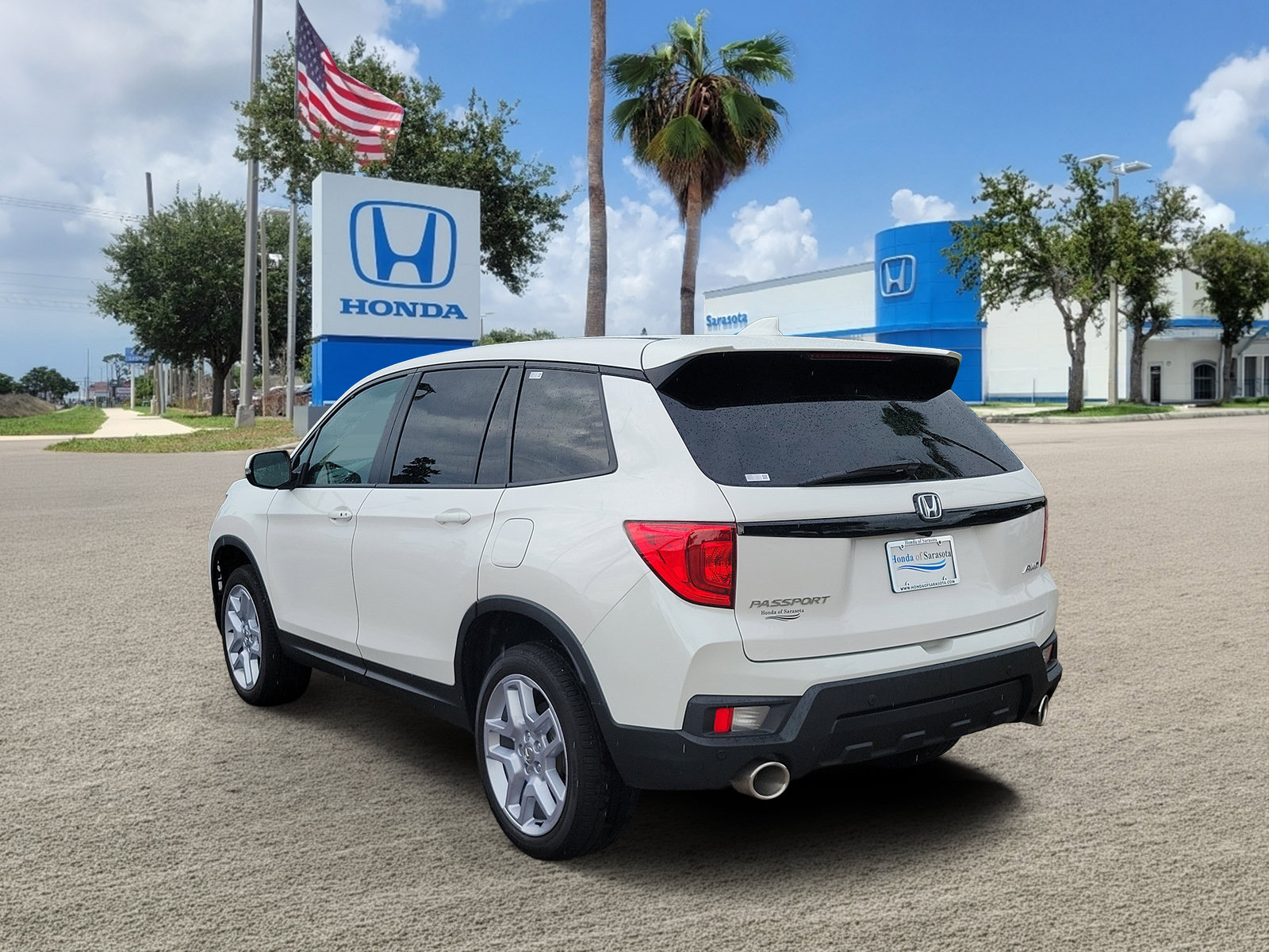 Used 2025 Honda Passport EX-L image 5