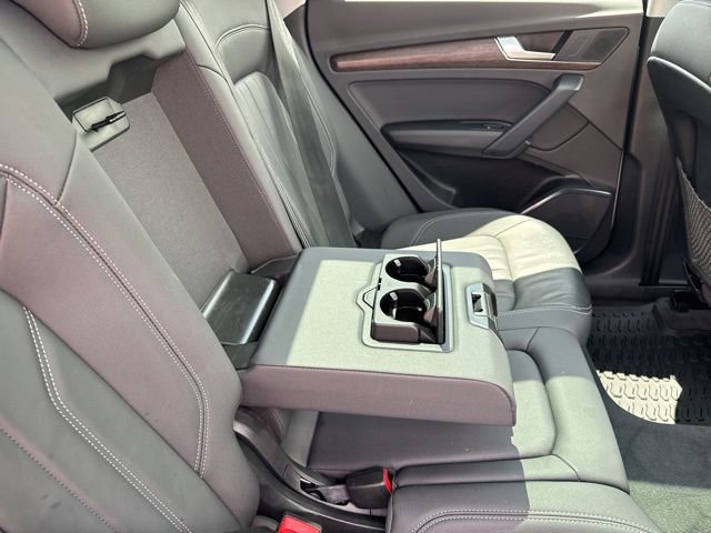Used 2023 Audi Q5 2.0T Premium w/ Convenience Package AWD/4WD image 15