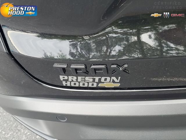 Certified 2025 Chevrolet Trax RS w/ Driver Confidence Package FWD image 9