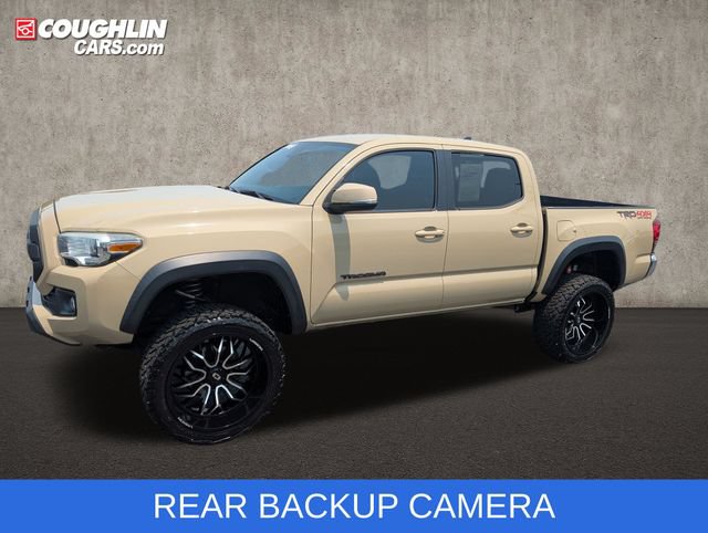 Used 2019 Toyota Tacoma TRD Off-Road AWD/4WD image 5