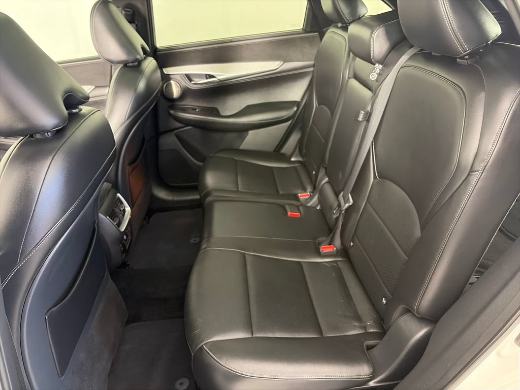 Used 2019 INFINITI QX50 Essential w/ Sensory Package AWD/4WD image 13