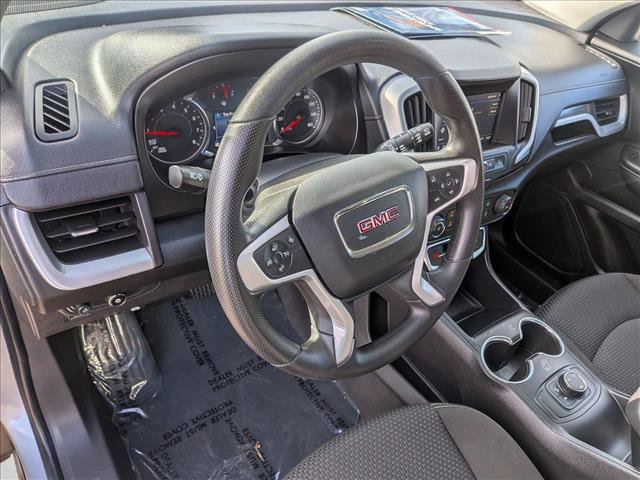Used 2024 GMC Terrain SLE image 10