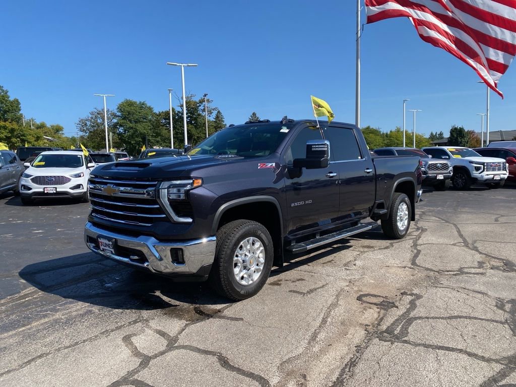 Used 2024 Chevrolet Silverado 2500 LTZ w/ LTZ Plus Package image 8