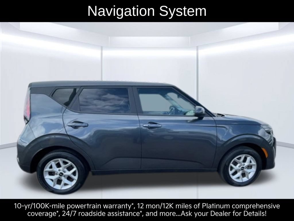 Certified 2023 Kia Soul S FWD image 12