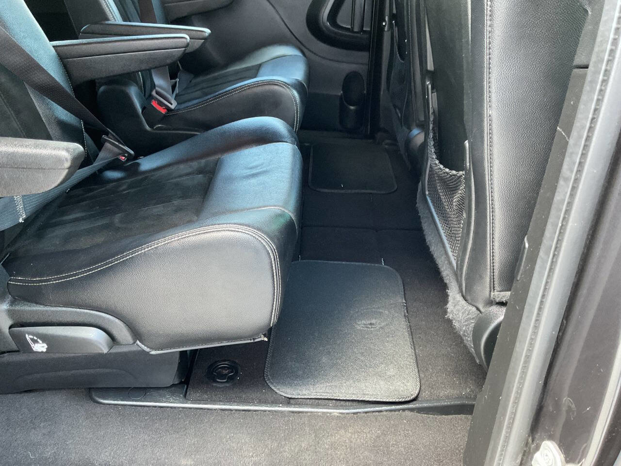 Used 2016 Dodge Grand Caravan SXT image 43