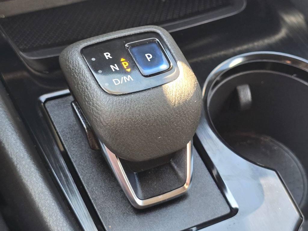 Used 2022 Nissan Rogue SV AWD/4WD image 27