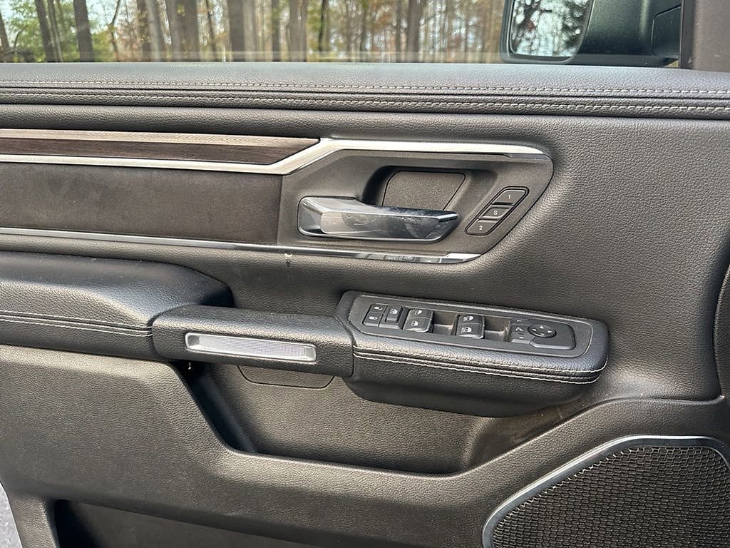 Used 2025 RAM 1500 Laramie image 21