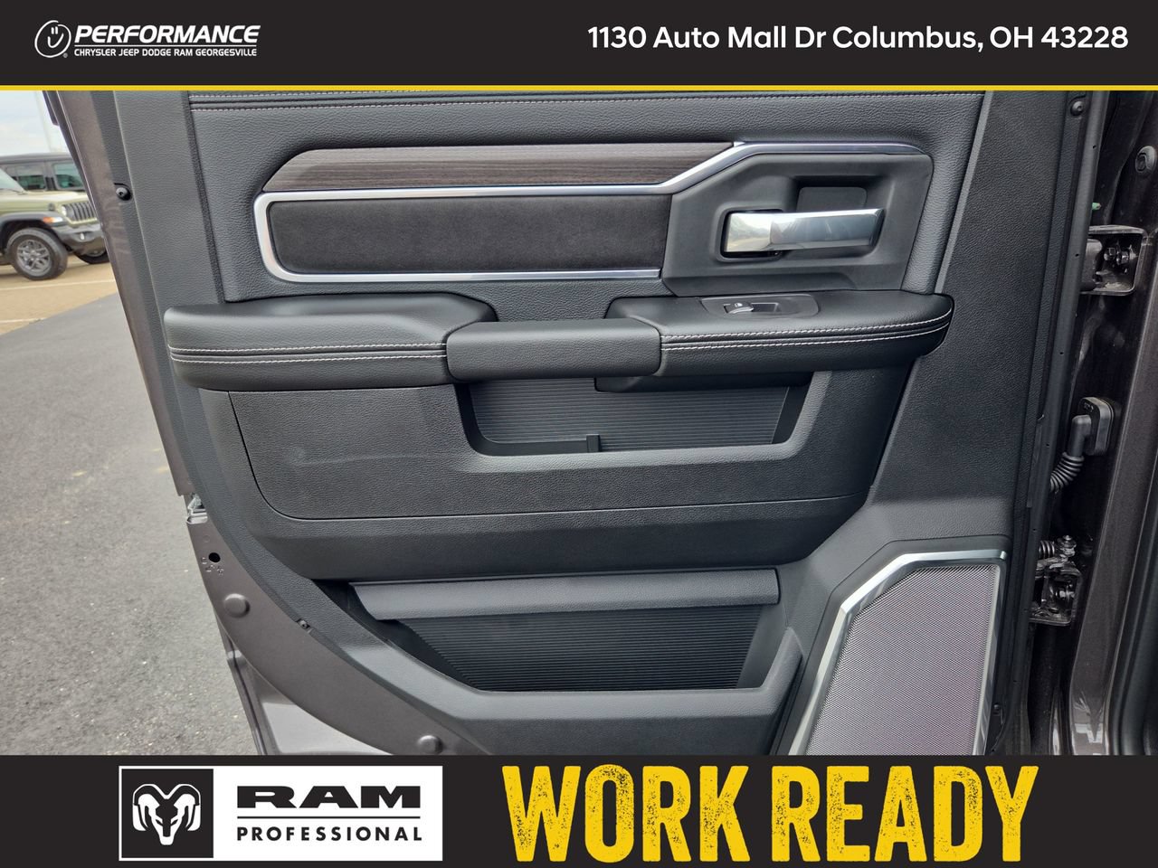 New 2026 RAM 2500 Laramie AWD/4WD image 15