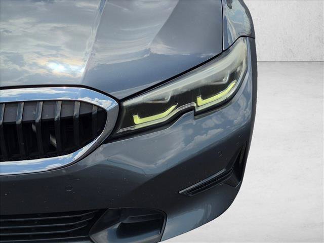 Used 2020 BMW 330i Sedan w/ Convenience Package RWD image 9
