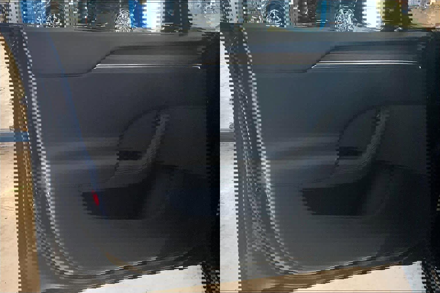 Used 2024 Tesla Model S image 18