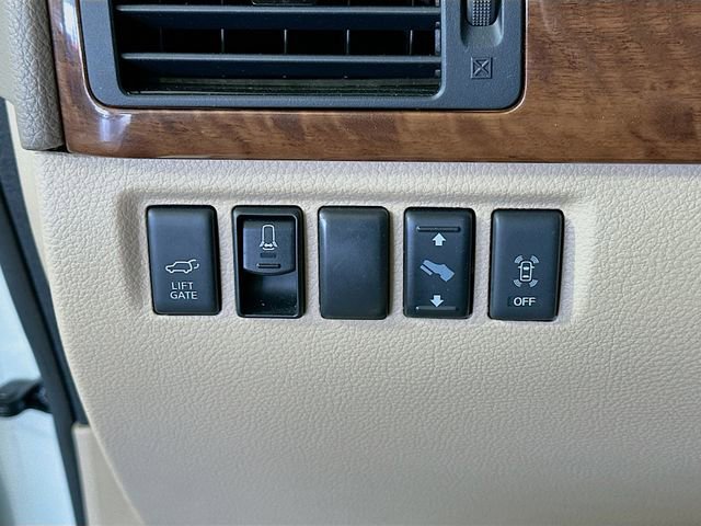 Used 2015 Nissan Armada Platinum w/ 2nd Row Captain Seat Package image 11