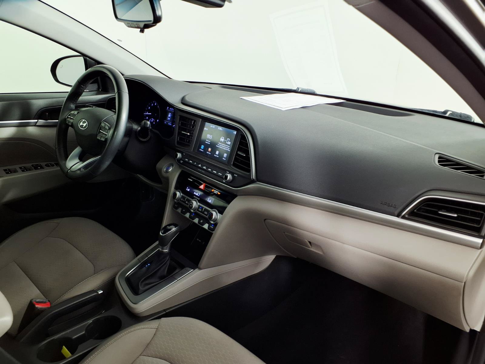 Used 2020 Hyundai Elantra Value Edition FWD image 9
