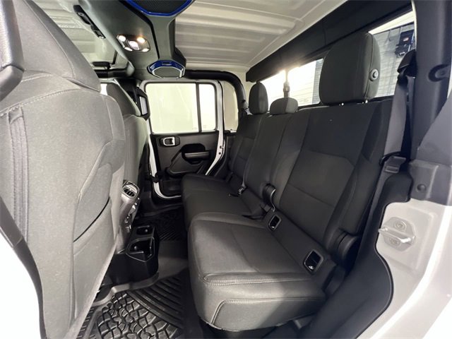 Used 2021 Jeep Gladiator Sport image 26