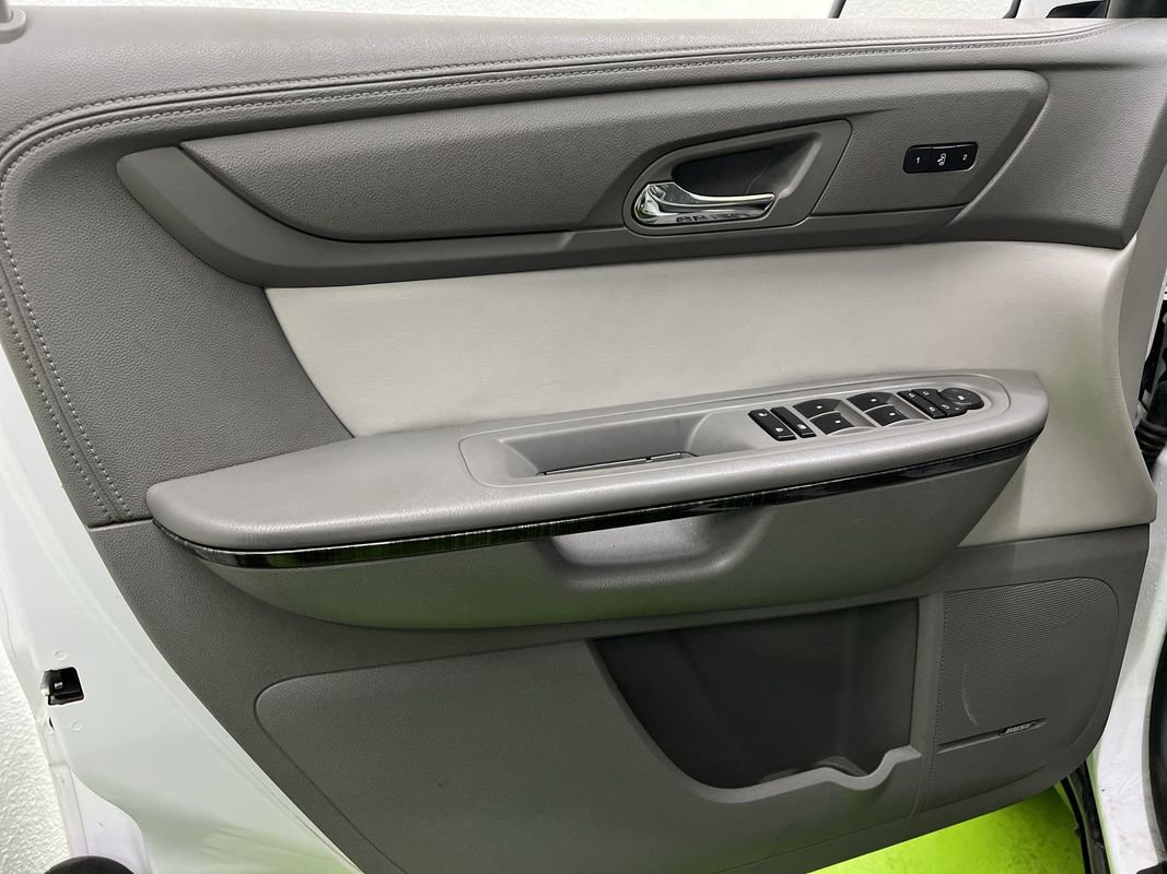 Used 2017 GMC Acadia Limited SLT AWD/4WD image 17