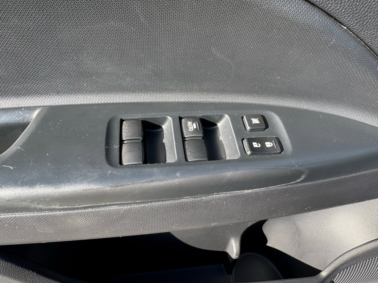 Used 2024 Mitsubishi Mirage ES image 10