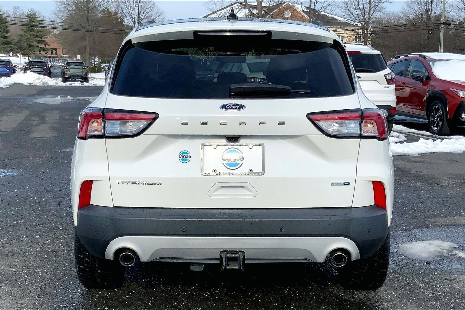 Used 2020 Ford Escape Titanium image 4